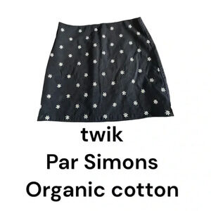 Simons  floral embroidered mini skirt,organic cotton women XL.boho,cottagecore